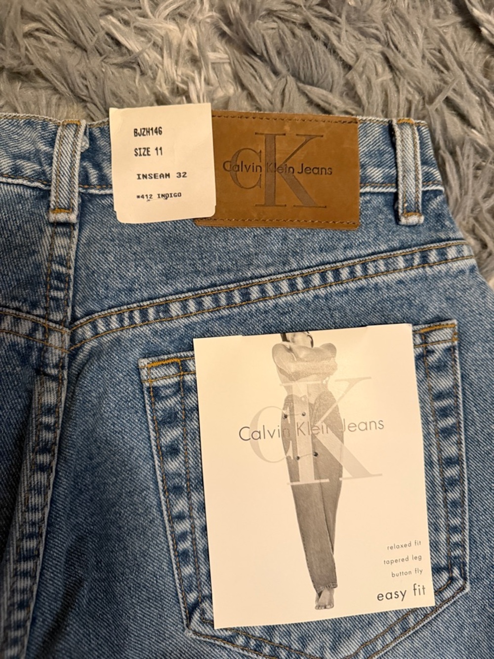 Vintage Calvin Klein Classic Light Blue womans Jeans - Straight Fit - Picture 2 of 4